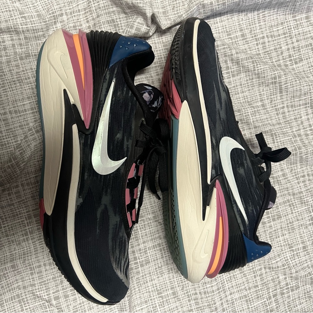 Nike air zoom Gt cut 2 sz 11.5